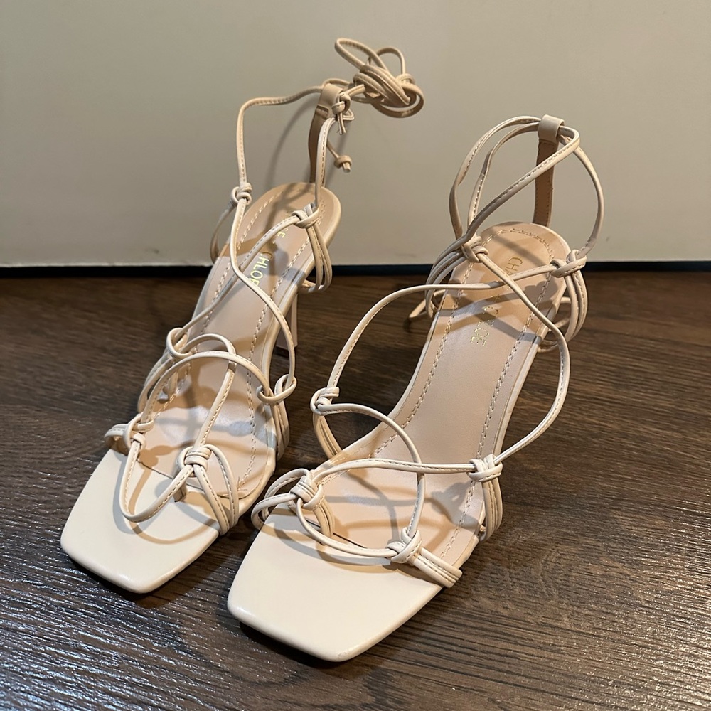 Chase & Chloe strappy nude heels